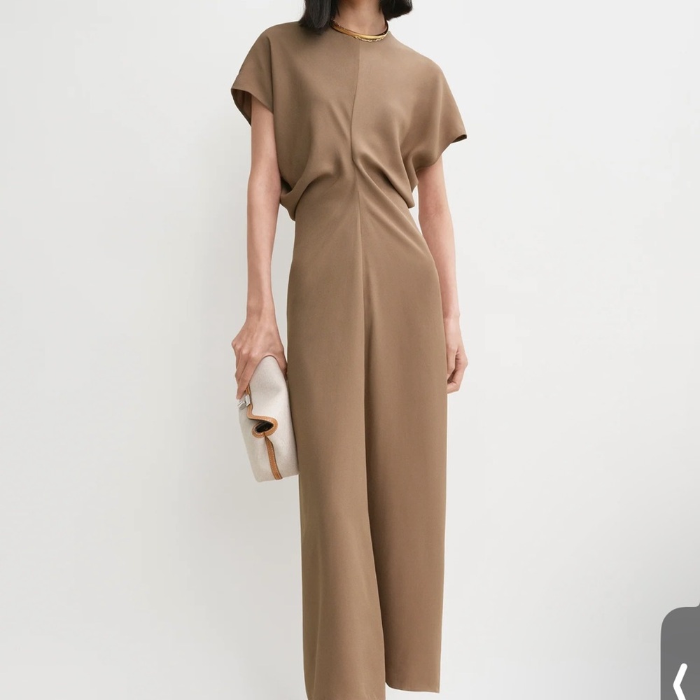 Toteme Slouch waist dress camel